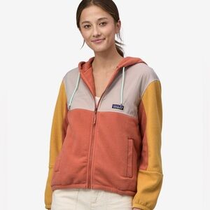 NWOT Patagonia Microdini Fleece Hoody - size small, colour is Sienna Clay